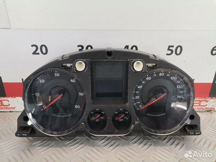 Панель для Volkswagen Passat 6