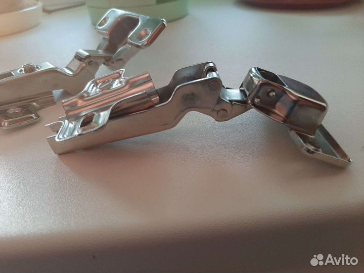 Петли мебельные -45