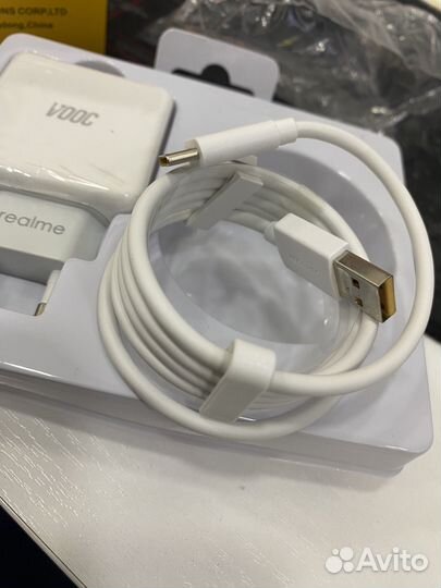 Зарядное устройство Realme + Кабель USB - Type-C