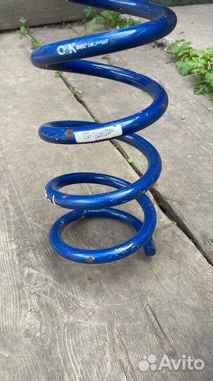 Пружины задние на Toyota Noah, Voxy