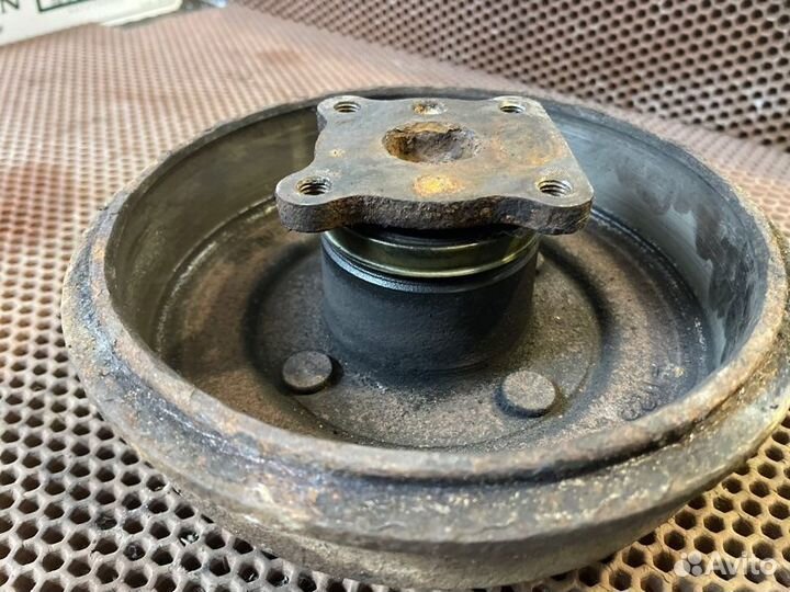 Ступица задняя Ford Focus 1 легковой 2003