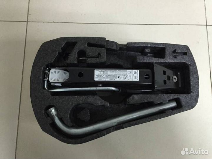 Домкрат Volkswagen Polo Sed RUS 2011