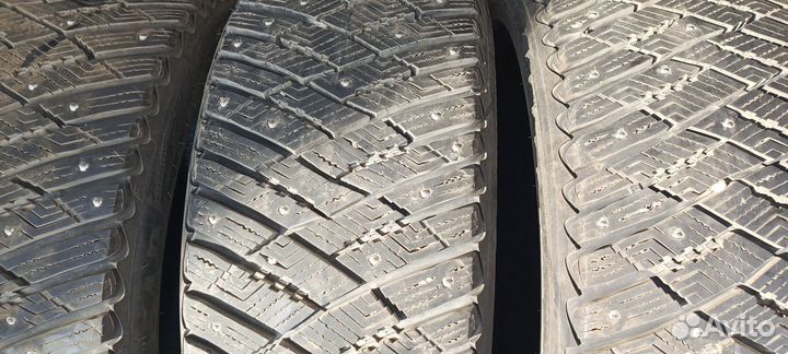 Goodyear Ultragrip Ice Arctic 225/45 R18 и 245/40 R18 97T