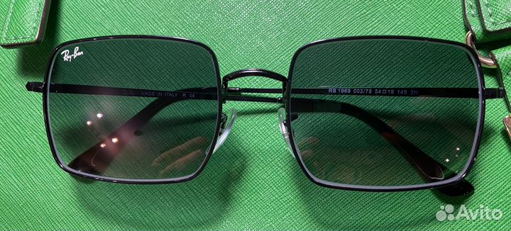 Солнечные очки рей бан