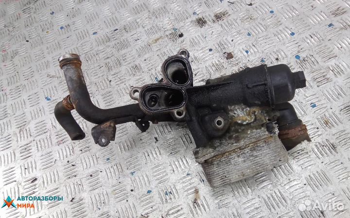 Корпус масляного фильтра дизельный Renault Trafic