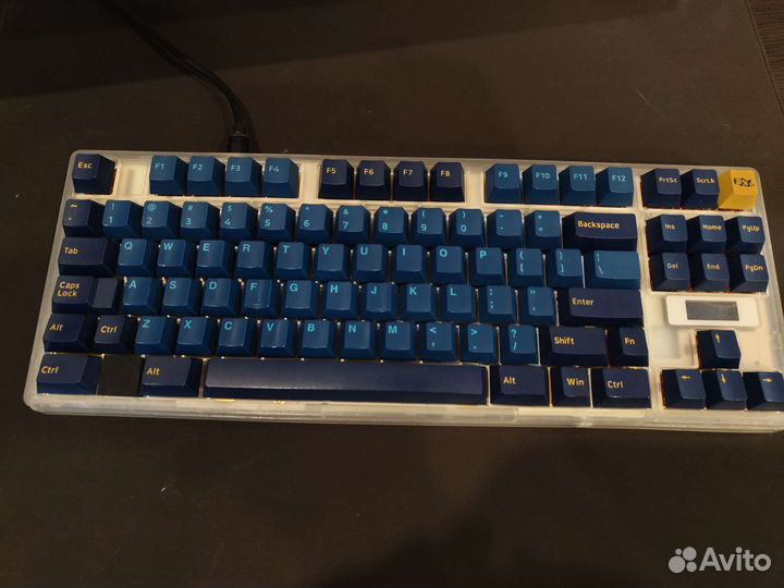 Кастомная клавиатура на свитчах cequalz tangerine