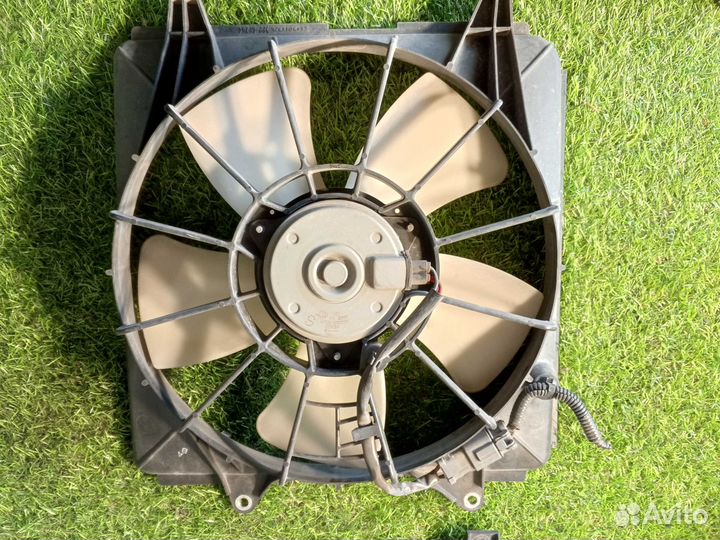 Диффузор радиатора Honda Civic FD1 19015rnaa01