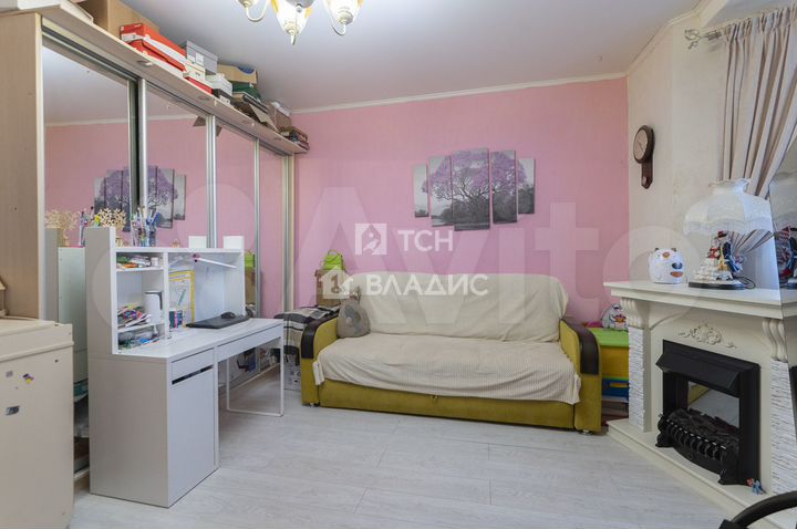 3-к. квартира, 80 м², 2/3 эт.