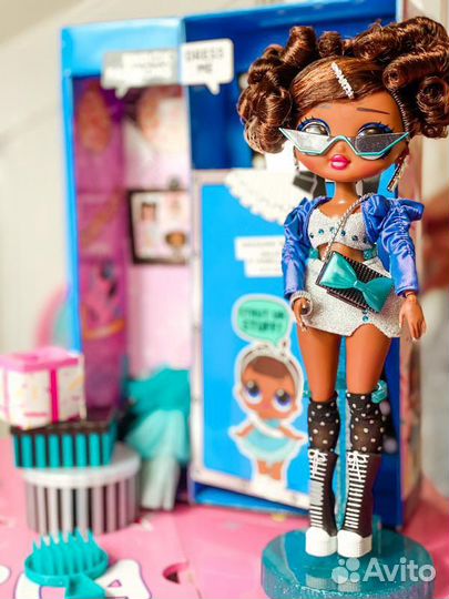 Кукла Lol Surprise OMG Present Surprise Miss Glam