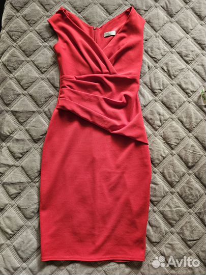 Коктейльное платье 40