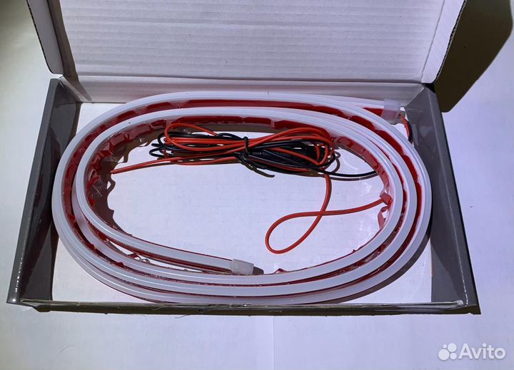 LED лента под капот