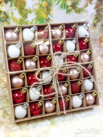 Елочные игрушки коробками