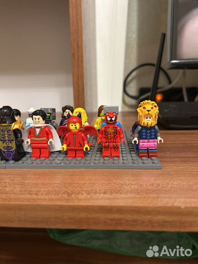 Lego Минифигурки Marvel, DC, Ninjago и др