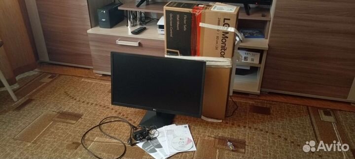 Монитор 24 дюйма Samsung