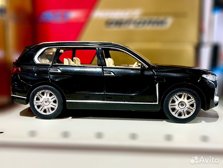 Модель машинки BMW X7