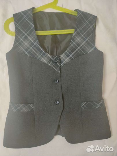 Школьная форма для девочки синяя 146, серая 152