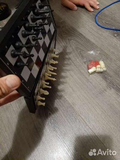 Шахматы,нарды,шашки магнитные