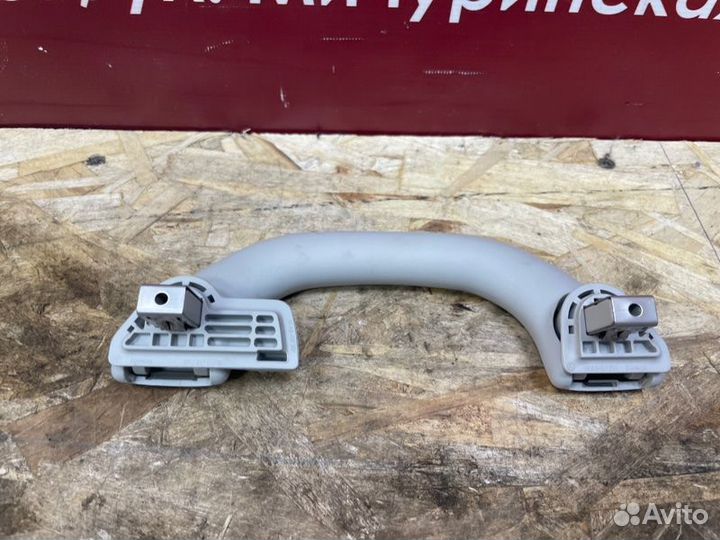 Ручка потолка задняя Volkswagen Polo