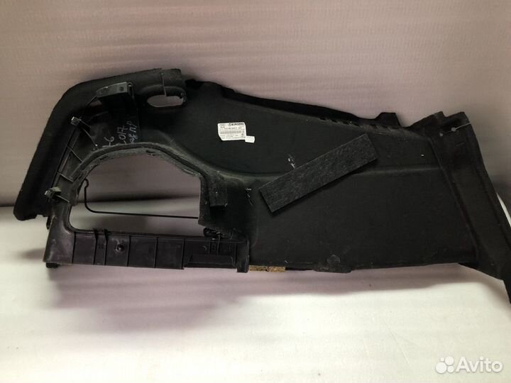 Обшивка багажника RH Audi 84G5863888D