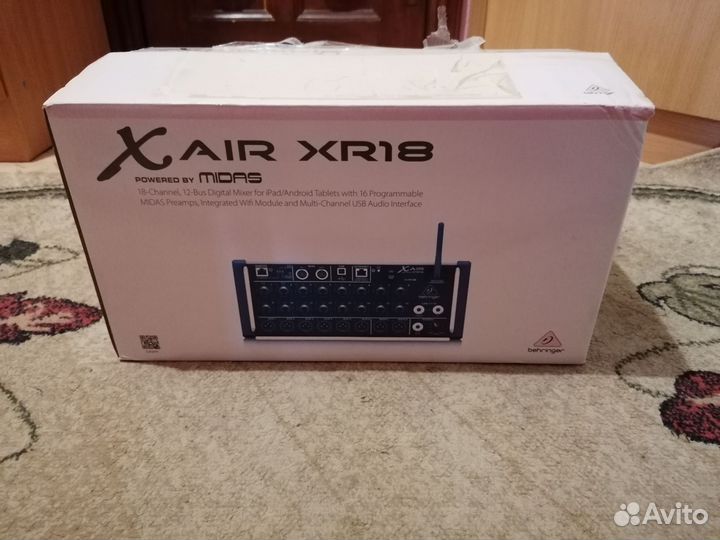 Цифровой микшерный пульт behringer xr18