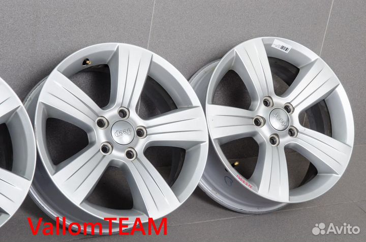 Лот M57791 Оригинальные 17-е диски jeep