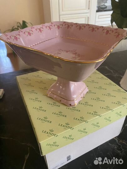 Ваза на ножке