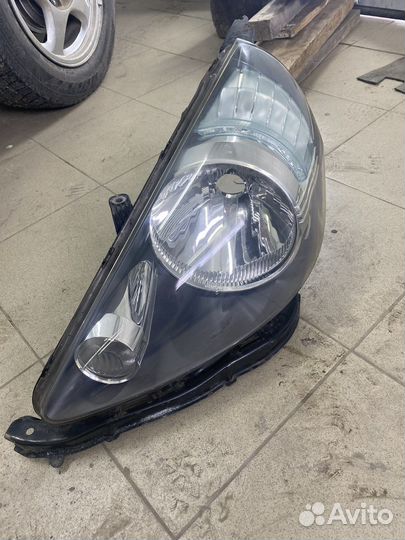 Фара Honda Fit GD1