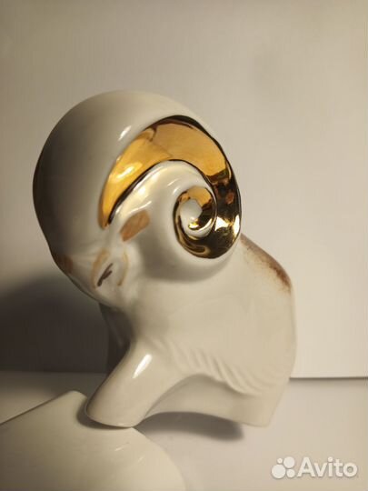 Статуэтка фарфоровая Овен