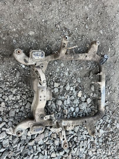 Подрамник Opel Astra H