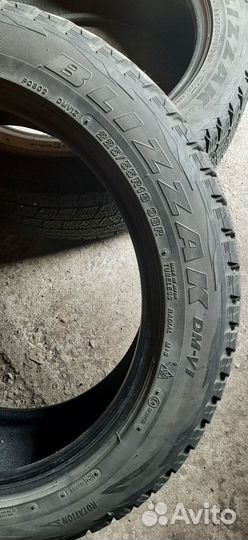 Bridgestone Blizzak DM-V1 225/55 R18 98R