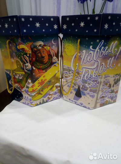 Новогодние упаковочные коробки