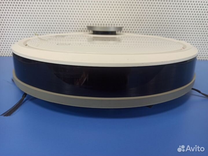 Робот-пылесос Ecovacs Deebot Ozmo 900