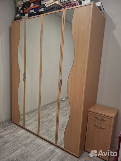 Спальный гарнитур