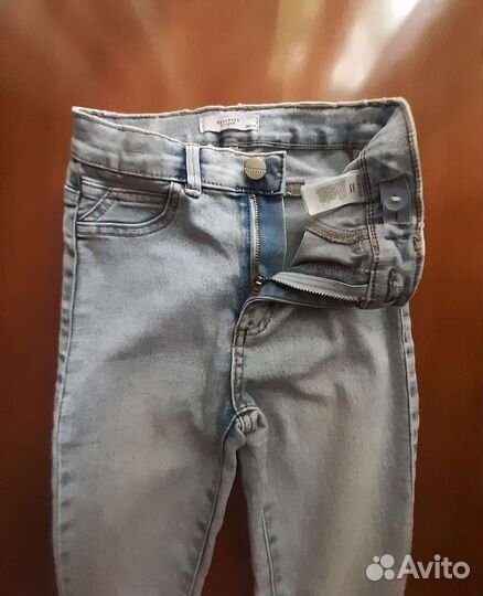 Джинсы и лонгслив для девочки 134