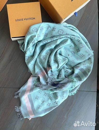 Платок Monogram dLouis vuitton 137х137 см