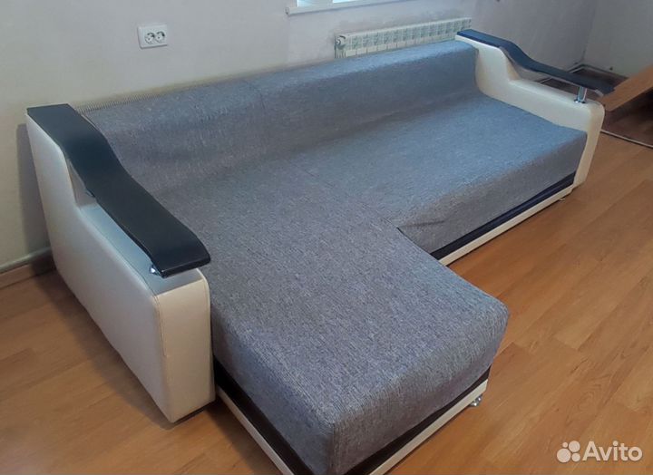 Угловой диван