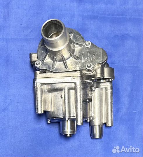 Водяной насос помпа