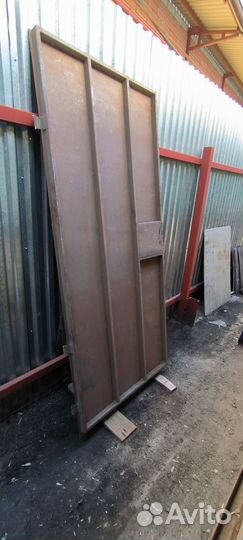 Дверь металлическая