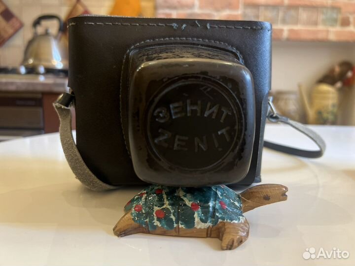 Плёночный фотоаппарат zenith зенит