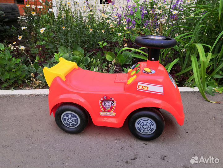 Машинка каталка толокар с музыкой