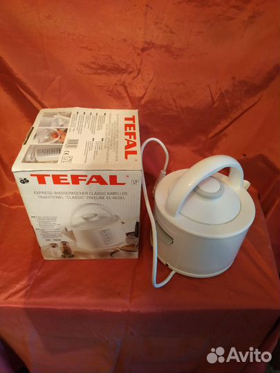 Tefal фирменный чайник. элект. новый