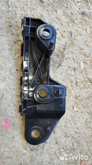 Крепление бампера переднее левое Mazda Cx-5 KE