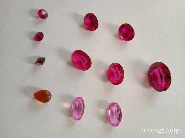Камни натуральные из ювелирных изделий