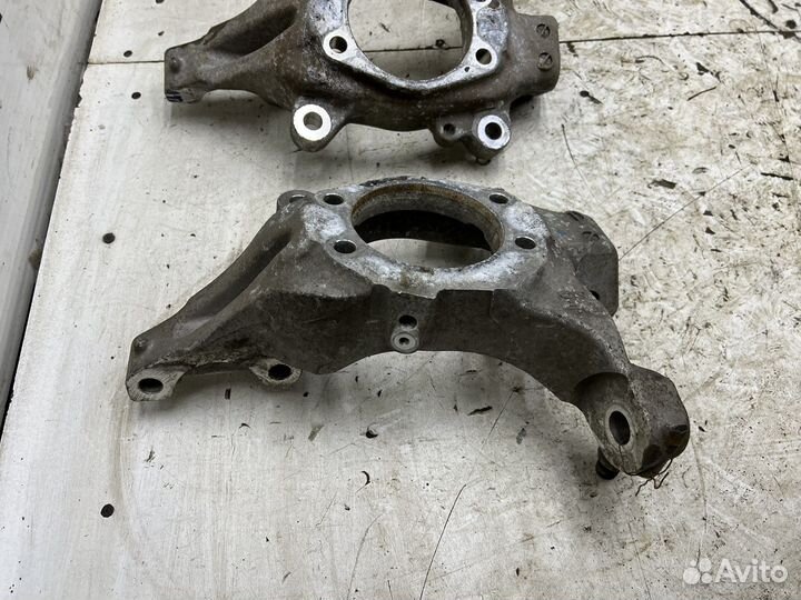 Кулак передний Nissan Murano Z51