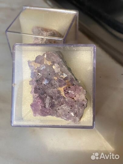 Друза кристаллов Аметист Арагонит