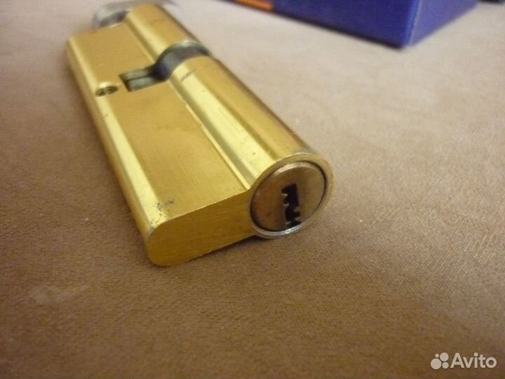 Личинки для дверного замка