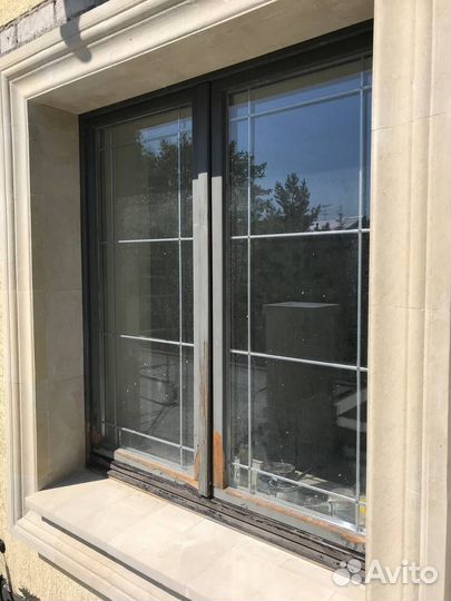 Деревянные окна для коттеджа