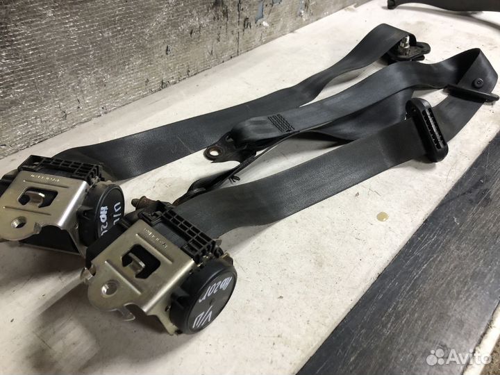 Передний ремень безопасности Renault Logan 1