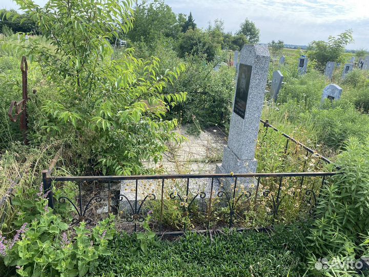 Уборка могил