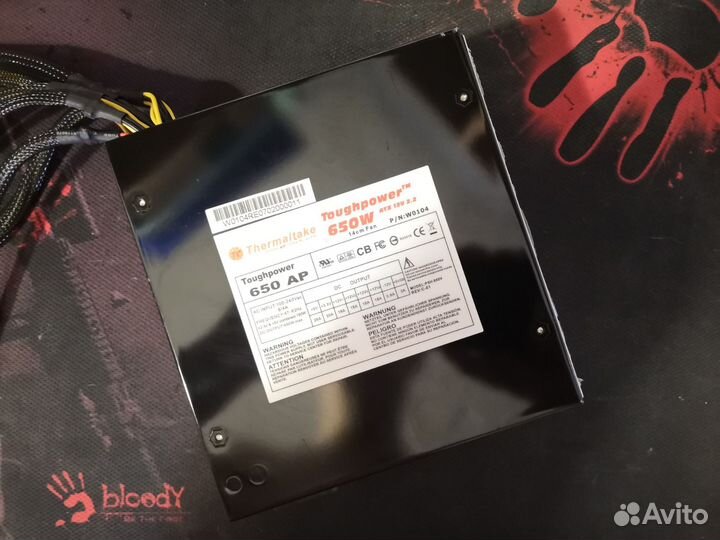 Блок питания Thermaltake Toughpower 650w,80+